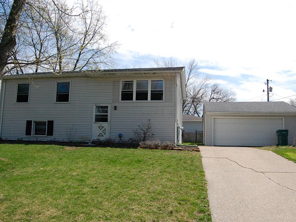 2909 W 73rd Pl, Merrillville, IN 46410 Zillow