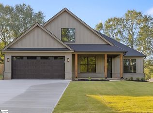 281 Pine Hills Rd, Woodruff, SC 29388