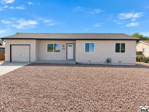 686 E Clarion Dr, Pueblo West, CO 81007