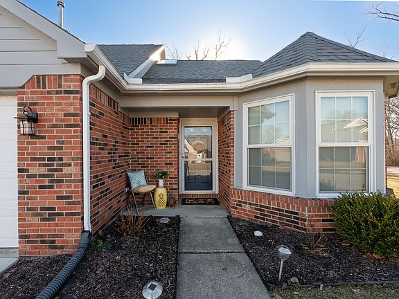 2nd image of 5834 Cross Bridge Cir