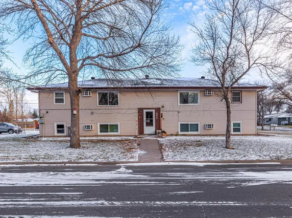 204 4th St NW, Dilworth, MN 56529