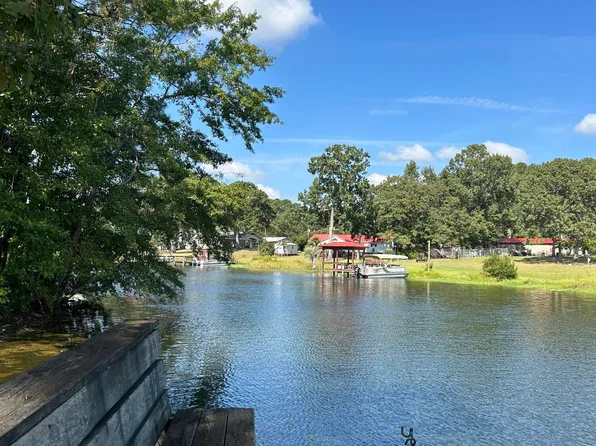 1277 Ackerman Dr, Summerton, SC 29148