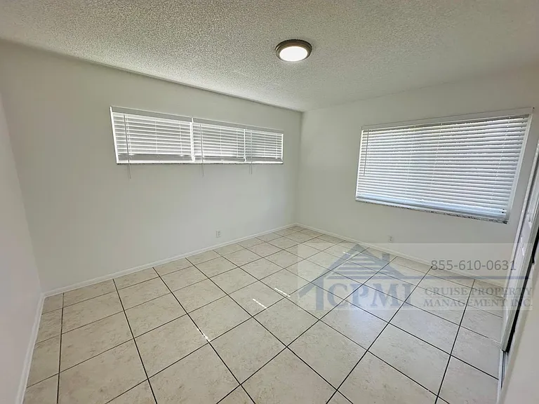1400 S Broadway Lantana, FL 33462 — Photo 17