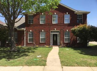 868 Windy Meadow Dr, Desoto, TX 75115