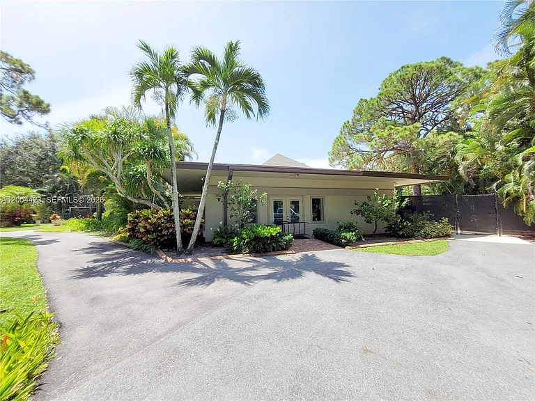 7523 Greenlake Way #C — Photo 32