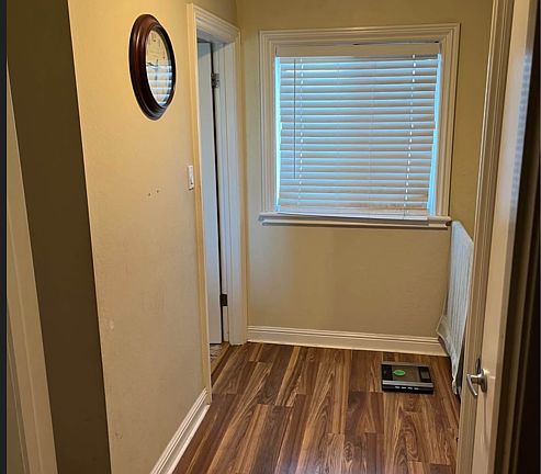4th image of 4218 Admiralty Ln