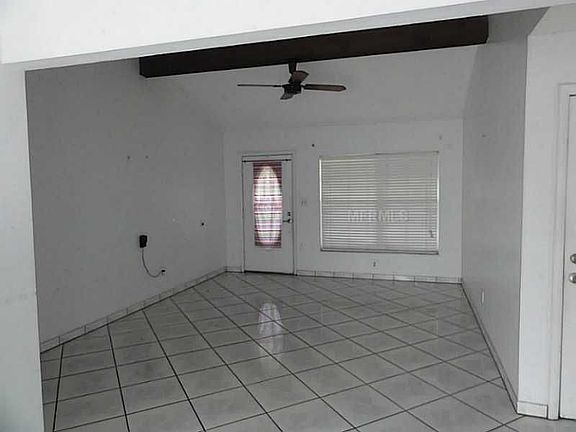 5th image of 117 Poinsettia Dr