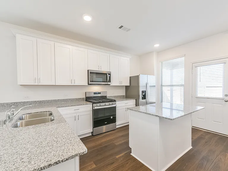 14483 Cedar Ledge Ln — Photo 18
