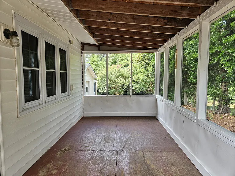 1737 Ireland Dr — Photo 19