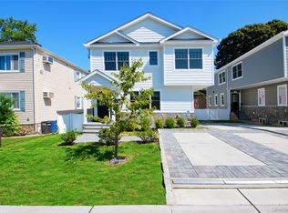 48A Linwood Rd N #A, Pt Washington, NY 11050