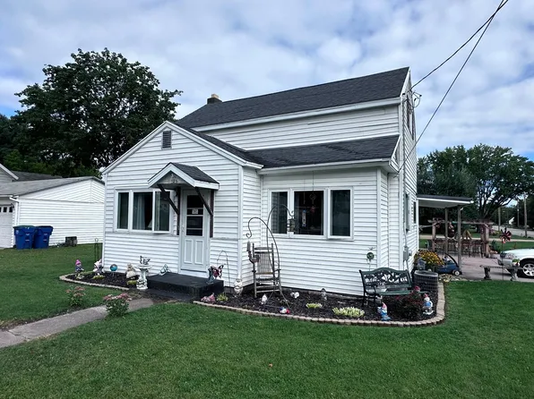 121 E Madison St, Clintonville, WI 54929