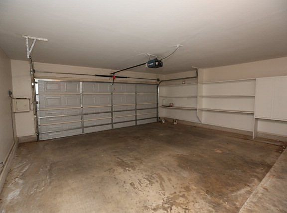 3rd image of 907 Ventura Ave