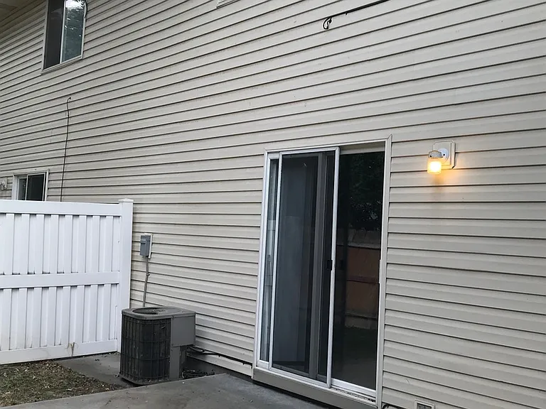 543 W Idaho Ave — Photo 9
