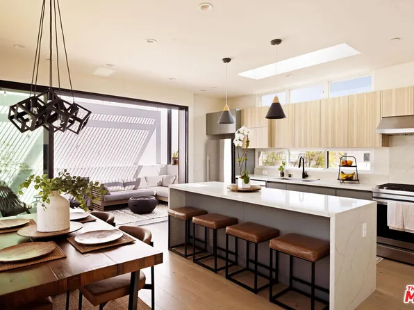 836 1/2 N McCadden Pl, Los Angeles, CA 90038