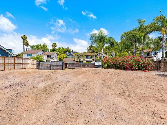 5th image of 722 Piedras Oro Calle #7