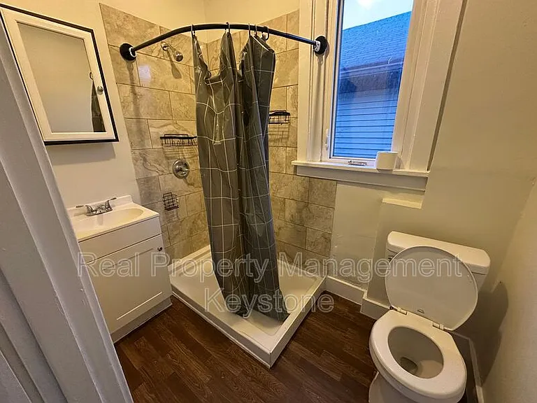 122 E 16th Ave #2 — Photo 8
