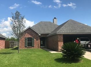 203 Camelot Hill Dr, Youngsville, LA 70592