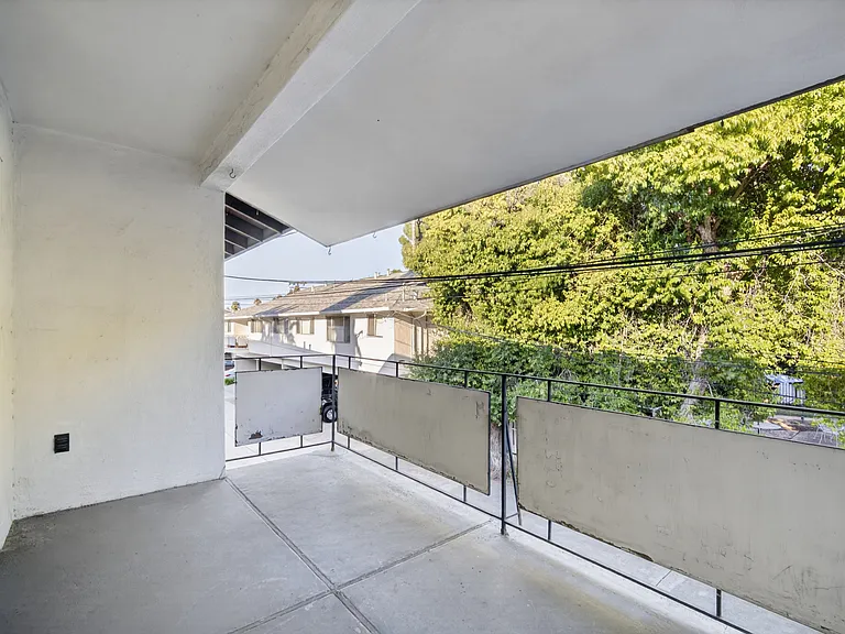 1815 Ednamary Way #F — Photo 14