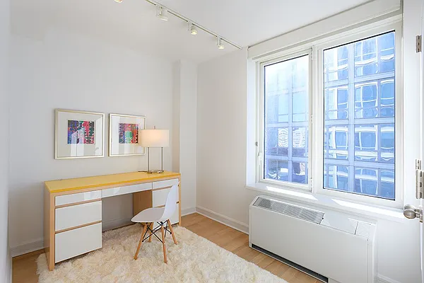 Sold by Nest Seekers International | media 8