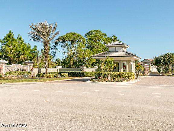 2nd image of 3692 Pascoli Pl
