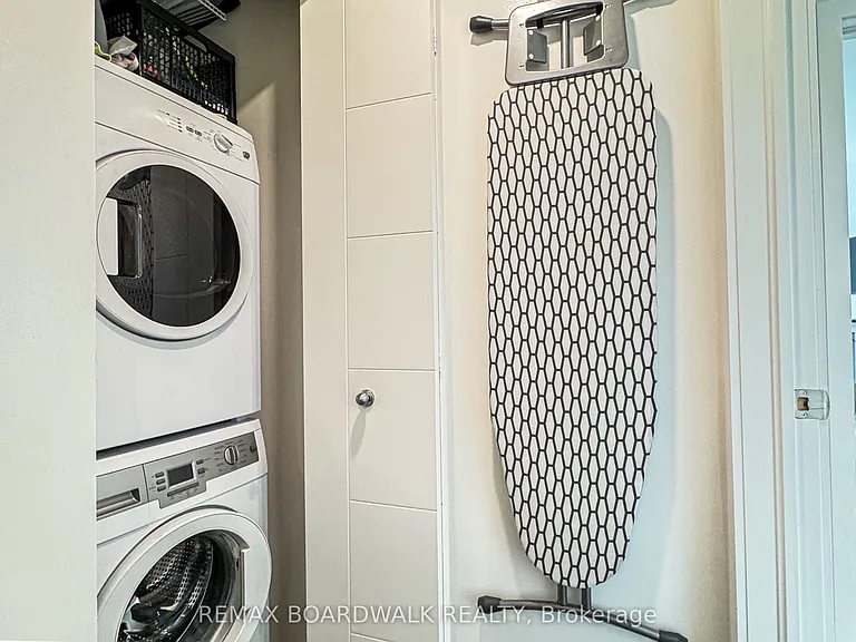 40 Nepean St #1206 — Photo 31