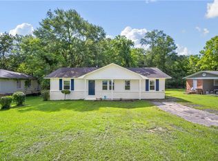 911 W Stuart Dr, Mobile, AL 36605