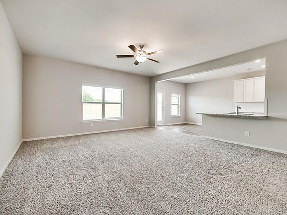 5th image of 1036 Calhoun Dr