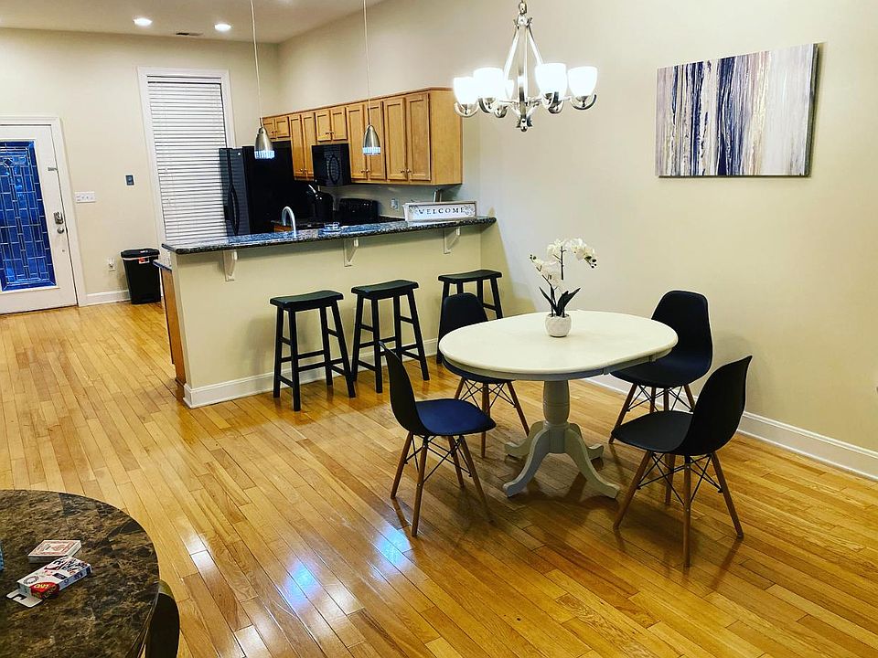 1st image of 900 S 5th St Unit 107