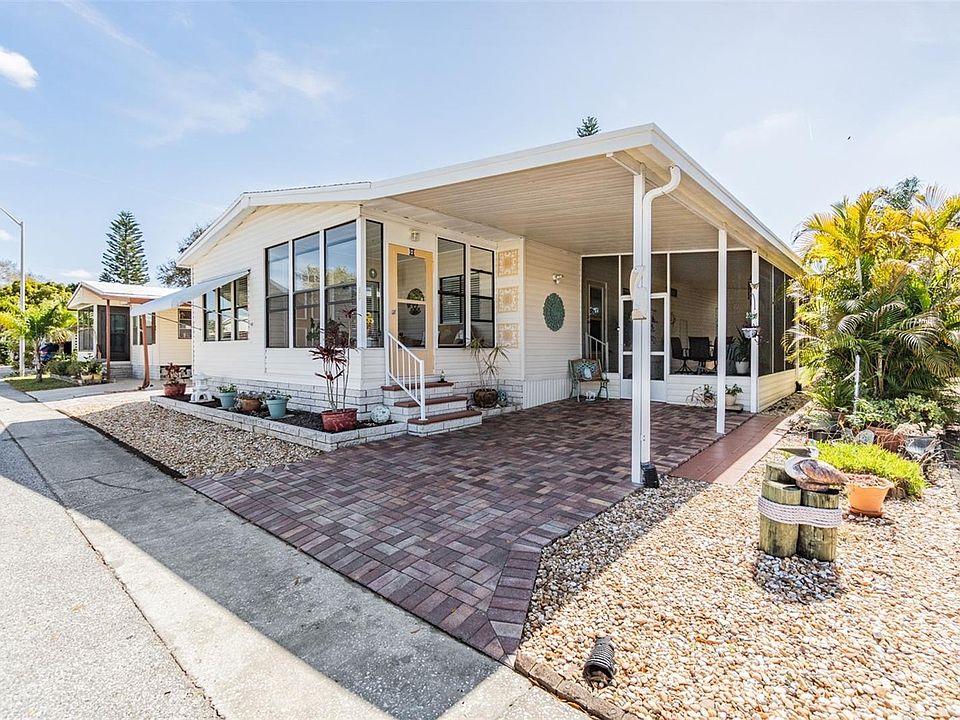 1st image of 90 Pelican Dr N