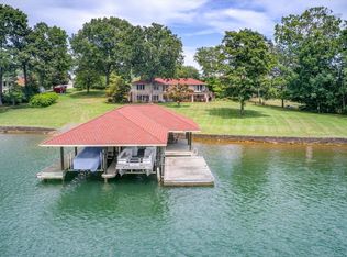 2 Key Lakewood Cir, Moneta, VA 24121