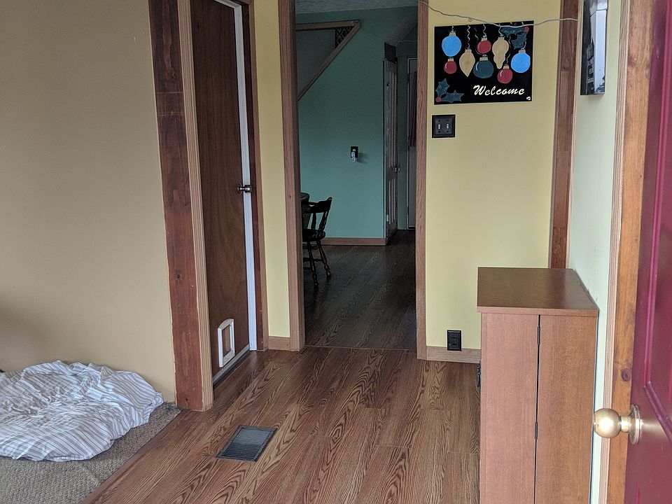 1st image of 121 East St