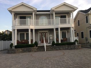 12 Kerr Ave, Lavallette, NJ 08735