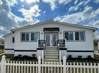 5241 Breezy Point Rd, Chesapeake Beach, MD 20732