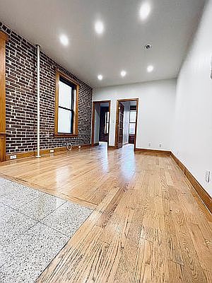 3rd image of 324 E 52nd St APT 5C