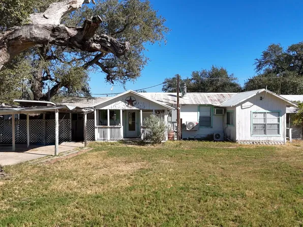 3407 Jim Brite Road, Pleasanton, TX 78064