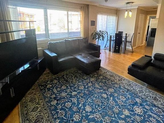 4th image of 1521 S George Mason Dr APT 10