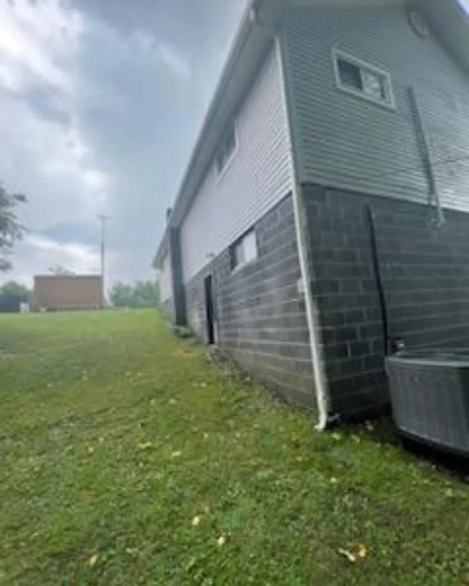 3 bed, 1176 sqft, $850 — Photo 3