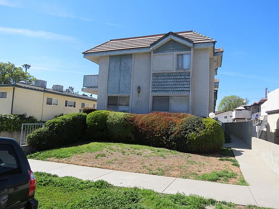 3rd image of 611 Mound Ave APT D