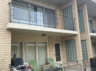 4639 W 95th St APT S, Oak Lawn, IL 60453