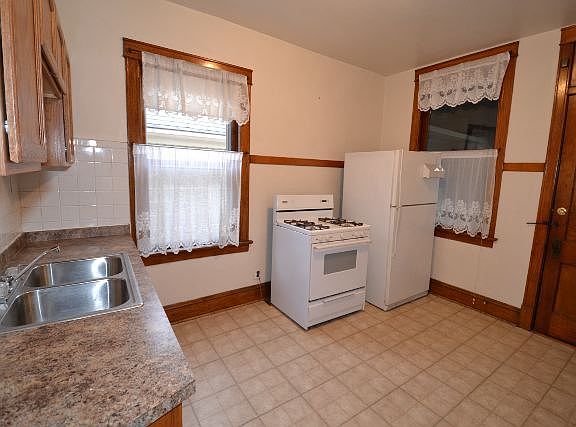 4th image of 2528 W Pensacola Ave #2