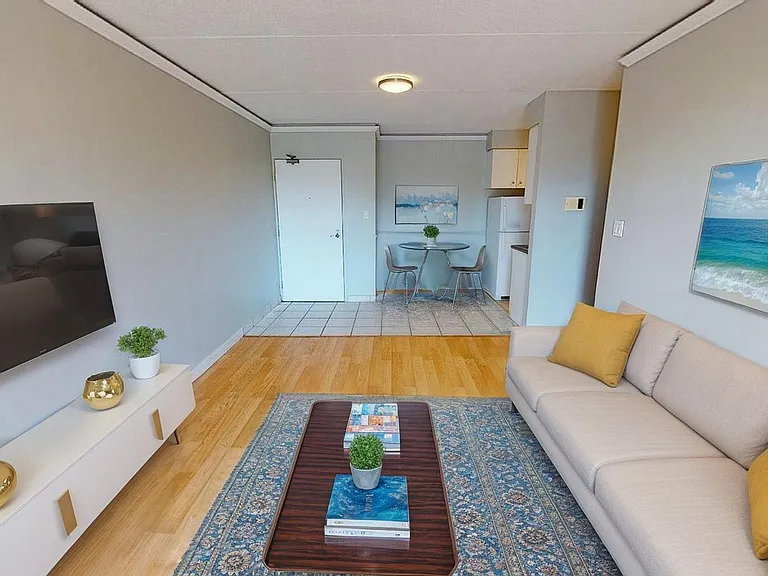 935 Goyeau St #204 — Photo 2