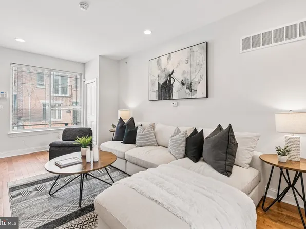 1718 Annin St, Philadelphia, PA 19146