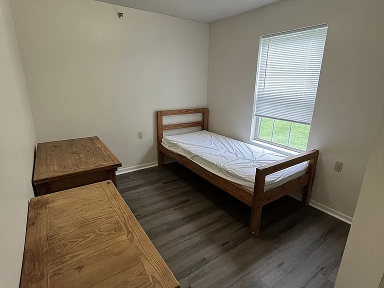 15 S Shafer St #1502 — Photo 9