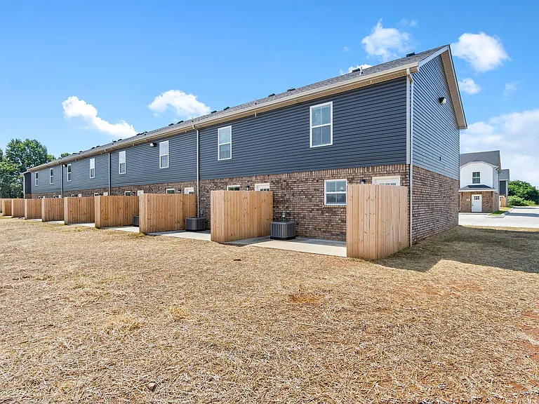 Professional Park Townhomes — Photo 32