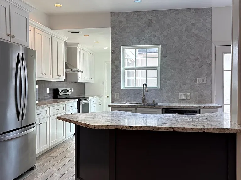 12625 Memorial Dr — Photo 12