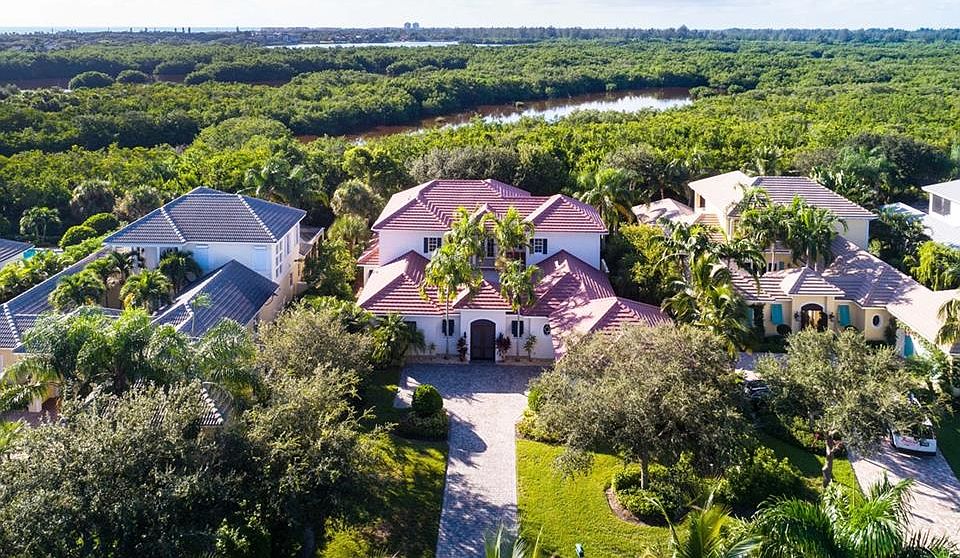 1st image of 210 Estuary Dr