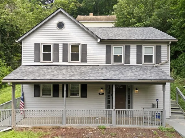 917 Harkness Ln, Sewickley, PA 15143