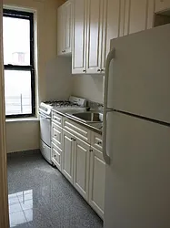 Rented by NYLA Realty