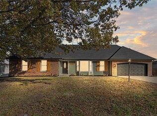 13027 Manchester Ave, Grandview, MO 64030