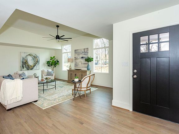 3rd image of 4660 Wooddale Ln